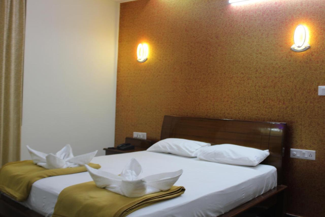 Golden Pride Hotel Kanakapura Exterior photo