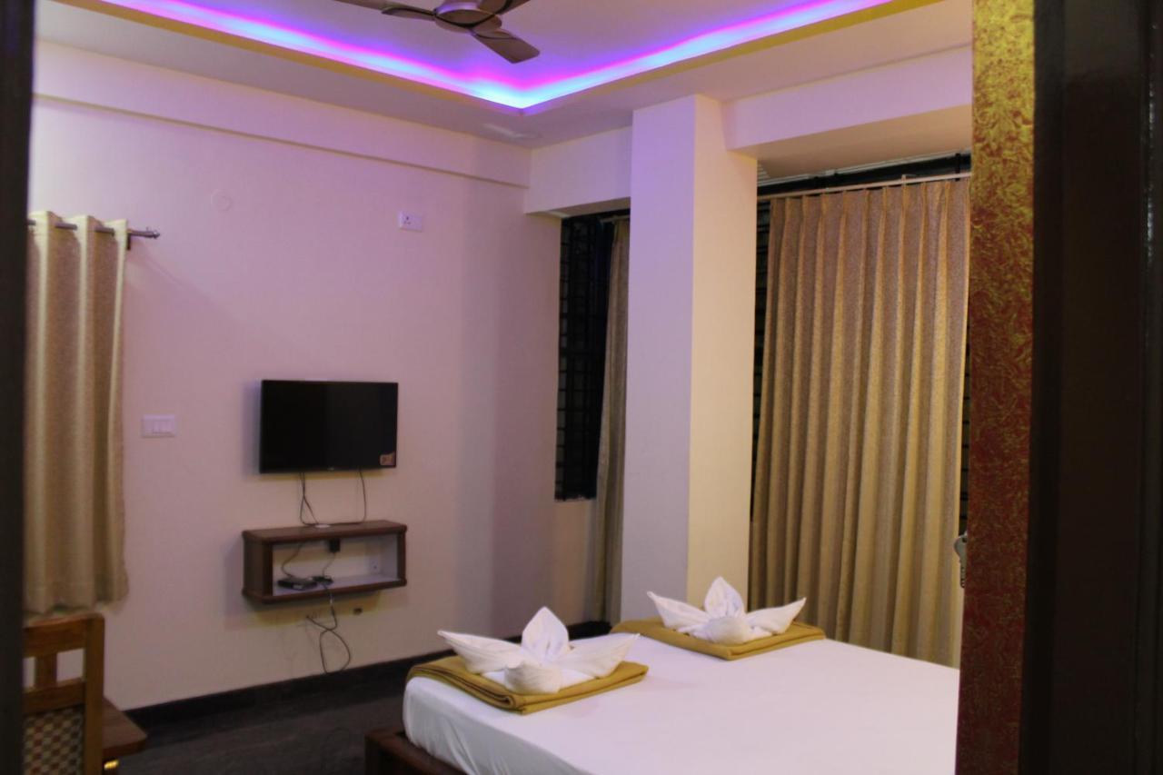 Golden Pride Hotel Kanakapura Exterior photo